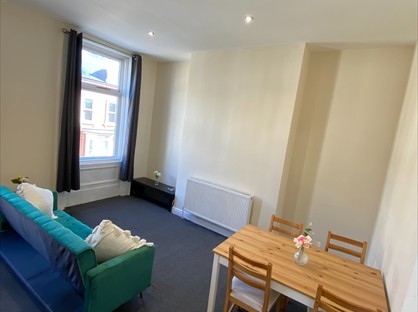 2 Bed Flat, Argyle Square, SR2
