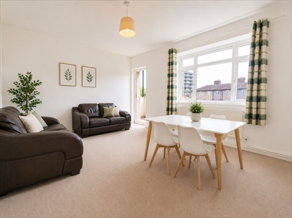 3 Bed Flat, Lowth Road, SE5