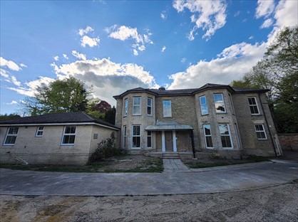 1 Bed Flat, Glenmore Road, SP1