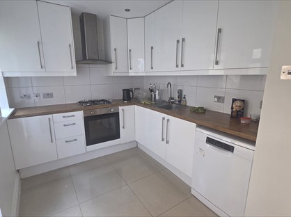 4 Bed Terraced House, Kingston Road, SW19