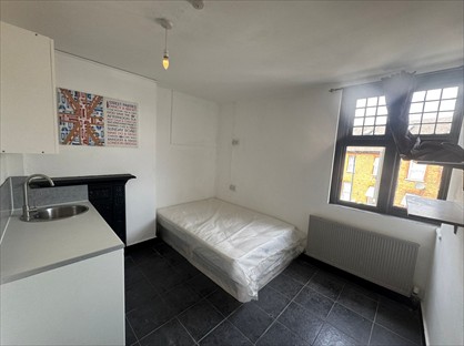 Studio Flat, High Road, NW10