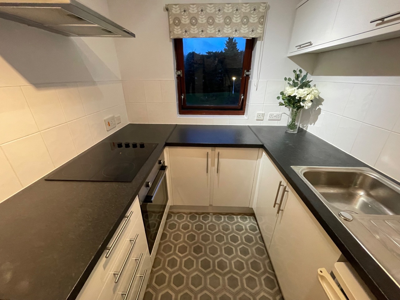 1 Bed Flat, Daines Court, BS16