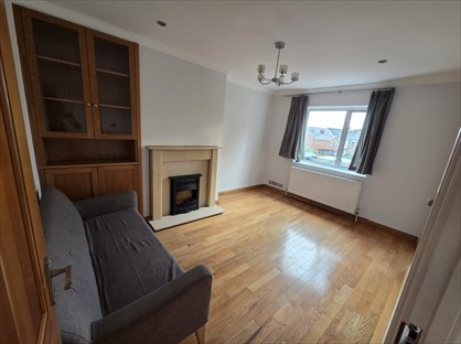 2 Bed Maisonette, Whitehall Road, UB8