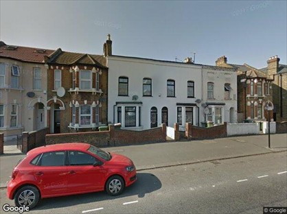 Studio Flat, Barking Road, E13