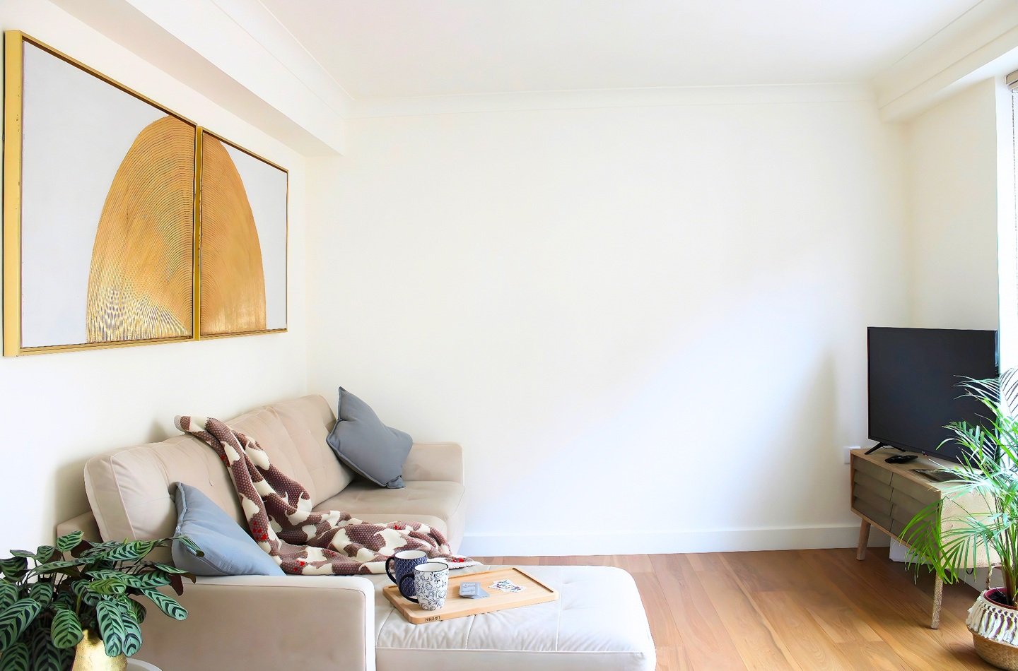 1 Bed Flat, Moscow Road, W2 photo 3