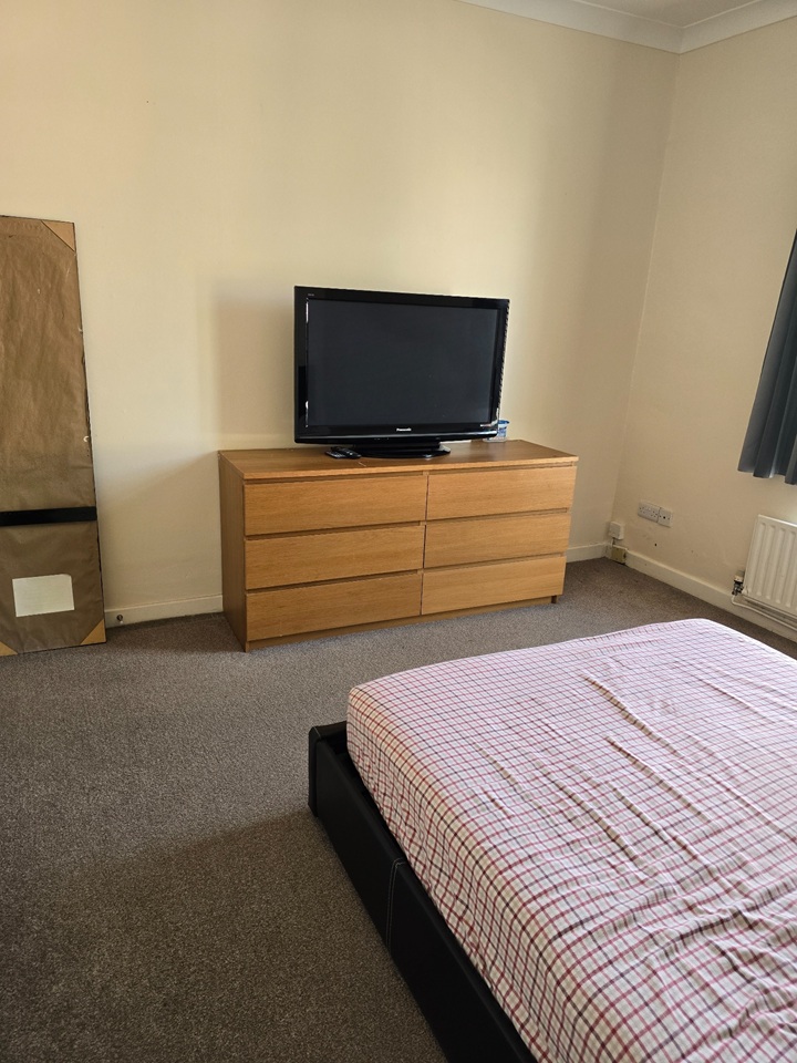 1 Bed Flat, Chesterton, CB4 photo 4