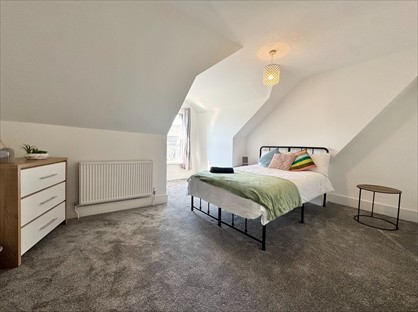 Room in a Shared House, Railway St, ME4