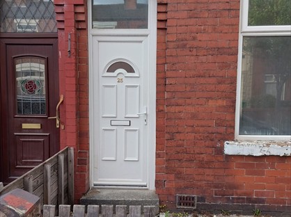 2 Bed Terraced House, Hinde Street, M40