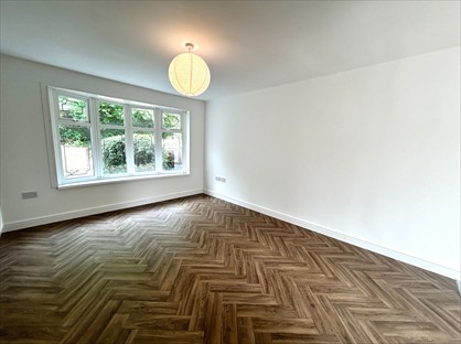 3 Bed Semi-Detached House, Reedmace Close, B38