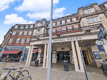 3 Bed Flat, Central Mansions, NW4
