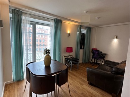 1 Bed Flat, King Charles St, LS1