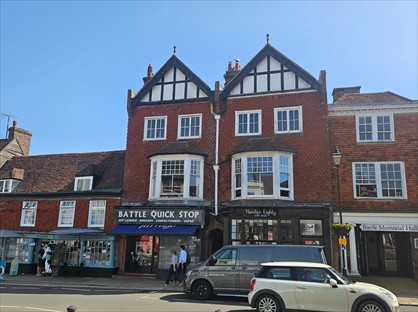 2 Bed Maisonette, High St, TN33