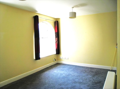 1 Bed Flat, Central House, EX4