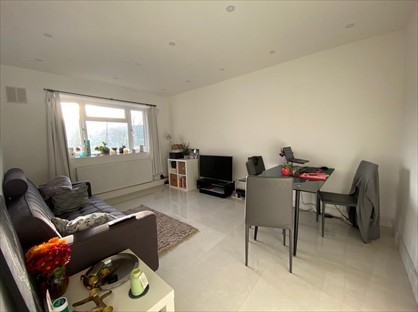 1 Bed Flat, Rokeby House, SW12