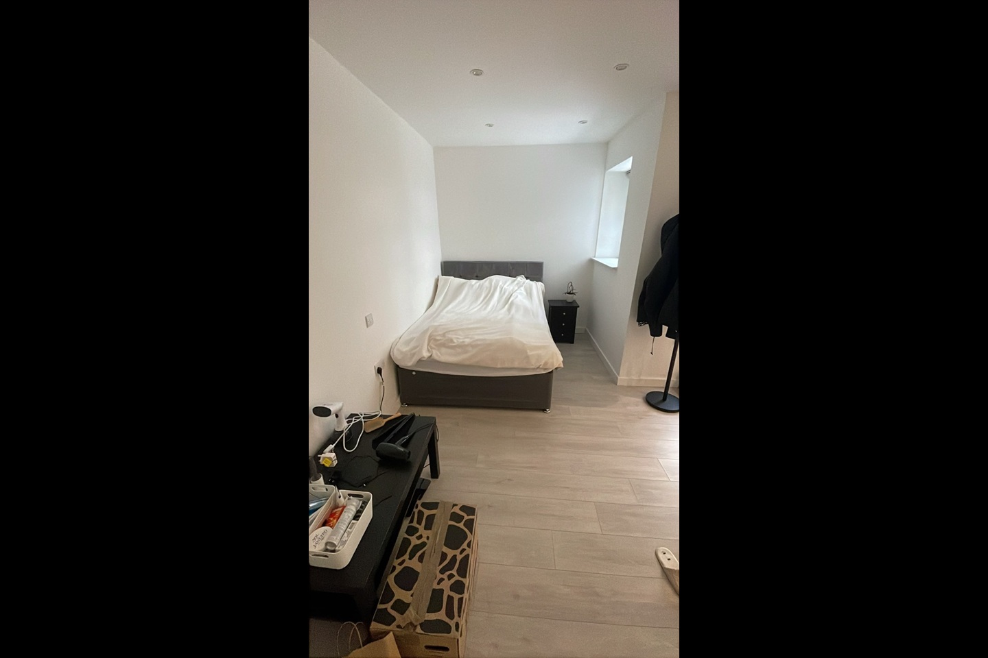 Studio Flat, Bell Street, NW1