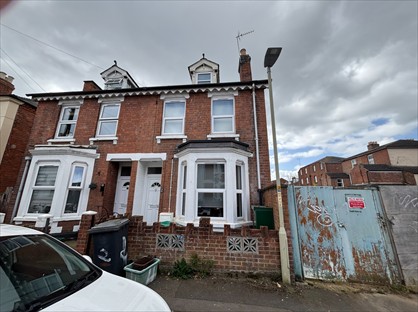Room in a Shared House, Archibald St, GL1