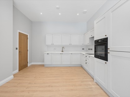 2 Bed Flat, Croxteth Road, L8