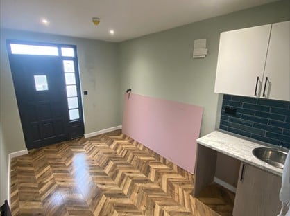 Room in a Shared House, Chester Road, IG10