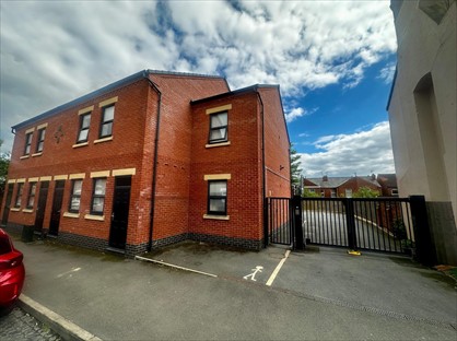 Studio Flat, Villiers St, CV2