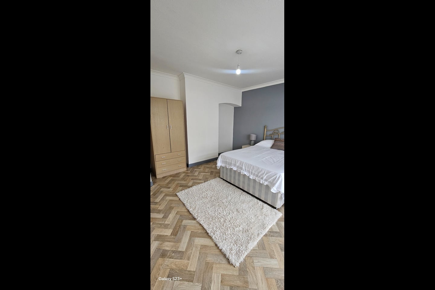 5 Bed Semi-Detached House, Manor Road, B33