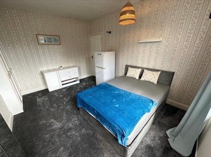 Room in a Shared House, Kingsmere Park, NW9