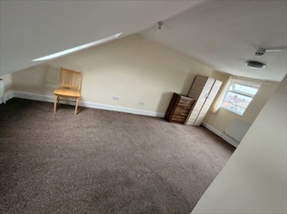 Room in a Shared House, Loxford Lane, IG1
