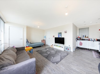 1 Bed Flat, South St, RM1