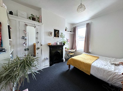 Room in a Shared House, Crescent Road, N15