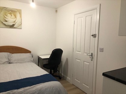 Room in a Shared House, Smiths Court, NN4