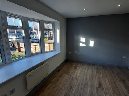 Studio Flat, Keats Way, UB7