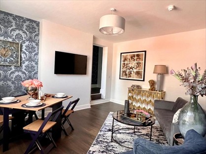 2 Bed Flat, Allerton Road, L18