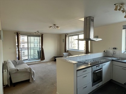 2 Bed Flat, City View, IG1