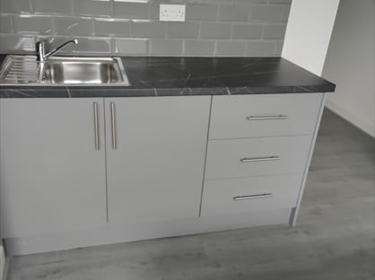 Studio Flat, Inventure House, DE1