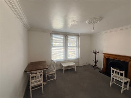 1 Bed Flat, Merton Road, SW18