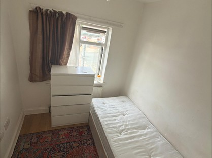Room in a Shared Flat, Randall Avenue, NW2