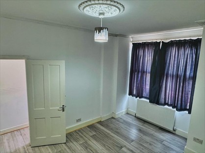 2 Bed Flat, Bickley St, SW17
