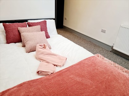 Room in a Shared House, Wroughton Terrace, NW4