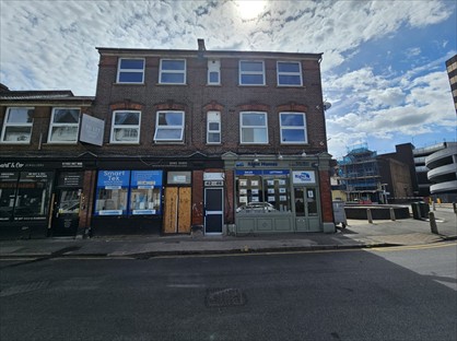 Studio Flat, Cheapside, LU1