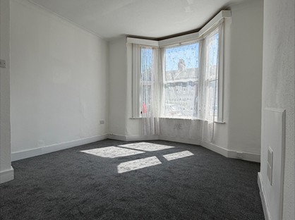 2 Bed Flat, Sheringham Avenue, E12