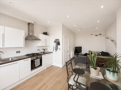 2 Bed Flat, High St, ME10