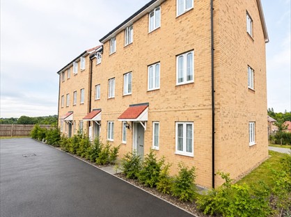 2 Bed Flat, Cornfield Drive, DA11
