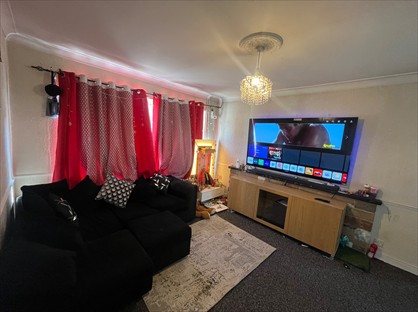 4 Bed Semi-Detached House, Foxley Close, GU17