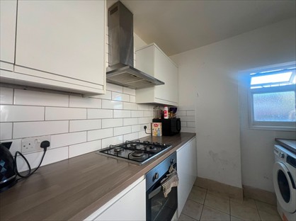 4 Bed Semi-Detached House, Washington Road, KT4