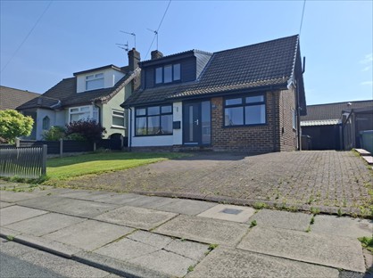 4 Bed Detached House, Cotswold Crescent, BL8