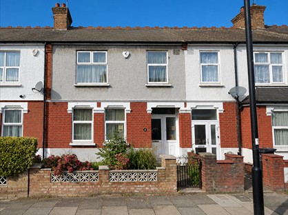 3 Bed Terraced House, Kingsway, EN3