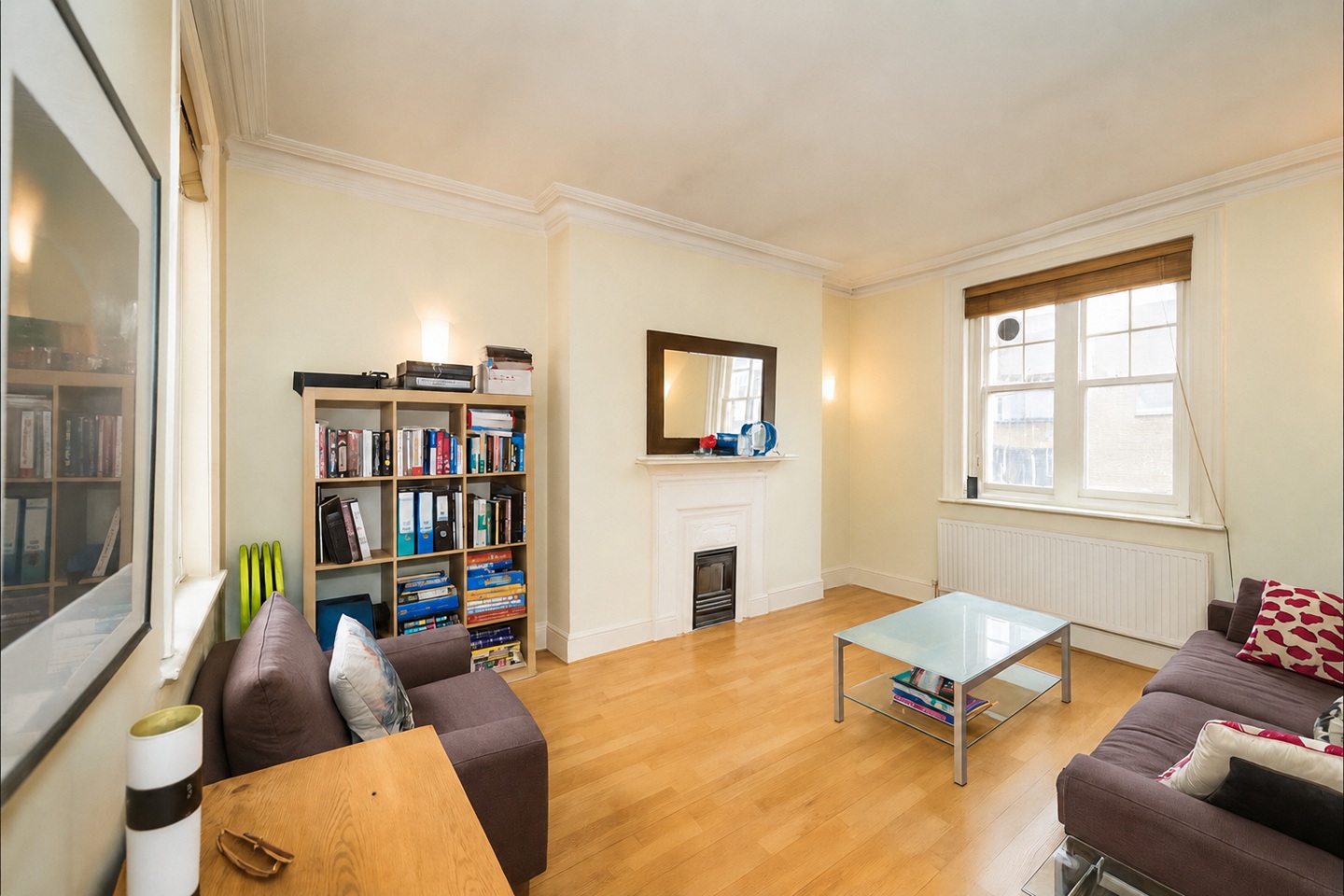 2 Bed Flat, Vauxhall Bridge Road, SW1V, N1 7GU