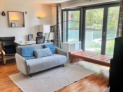 2 Bed Flat, New Providence Wharf, E14