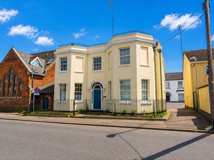 1 Bed Flat, School House Oxford Passage, GL50