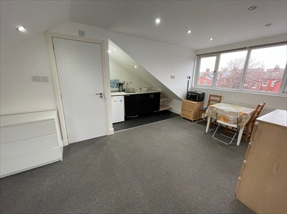 Studio Flat, Cedar Road, NW2