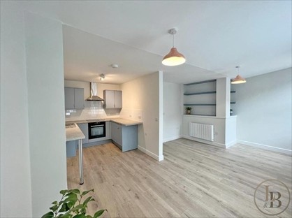 1 Bed Flat, Bridge St, S80